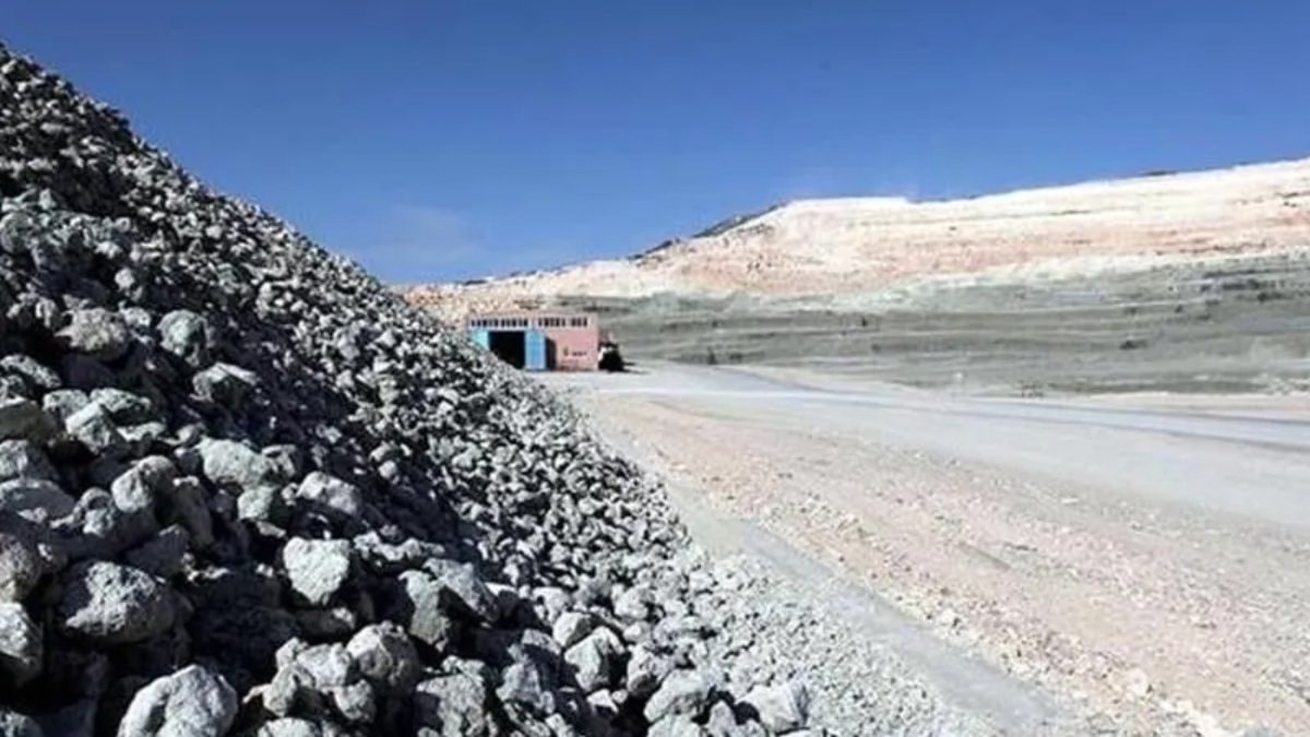 Nijerya'da maden ocağında göçük: 9 ölü