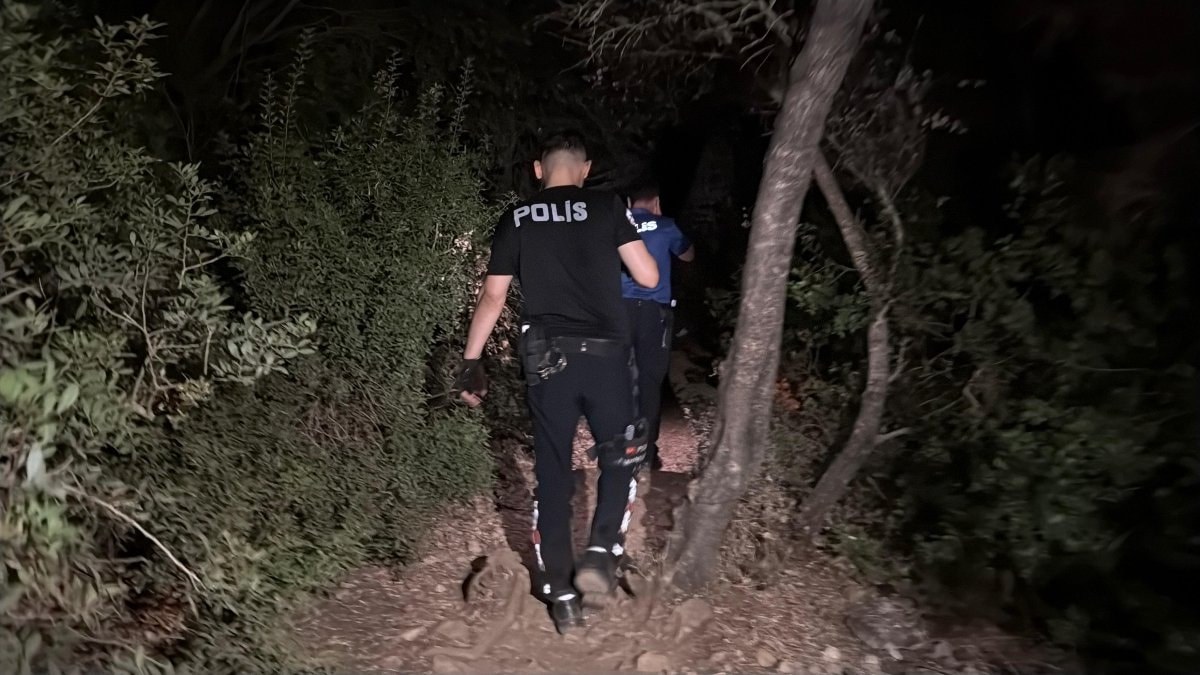 Muğla'da ormanda kaybolan 5 genç kurtarıldı