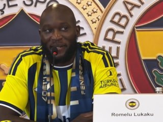 Fenerbahçe'de yeni transfer Romelu Lukaku için imza töreni düzenlendi