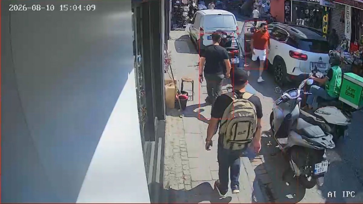 İstanbul'da araçtan inen sürücü cezayı yedi