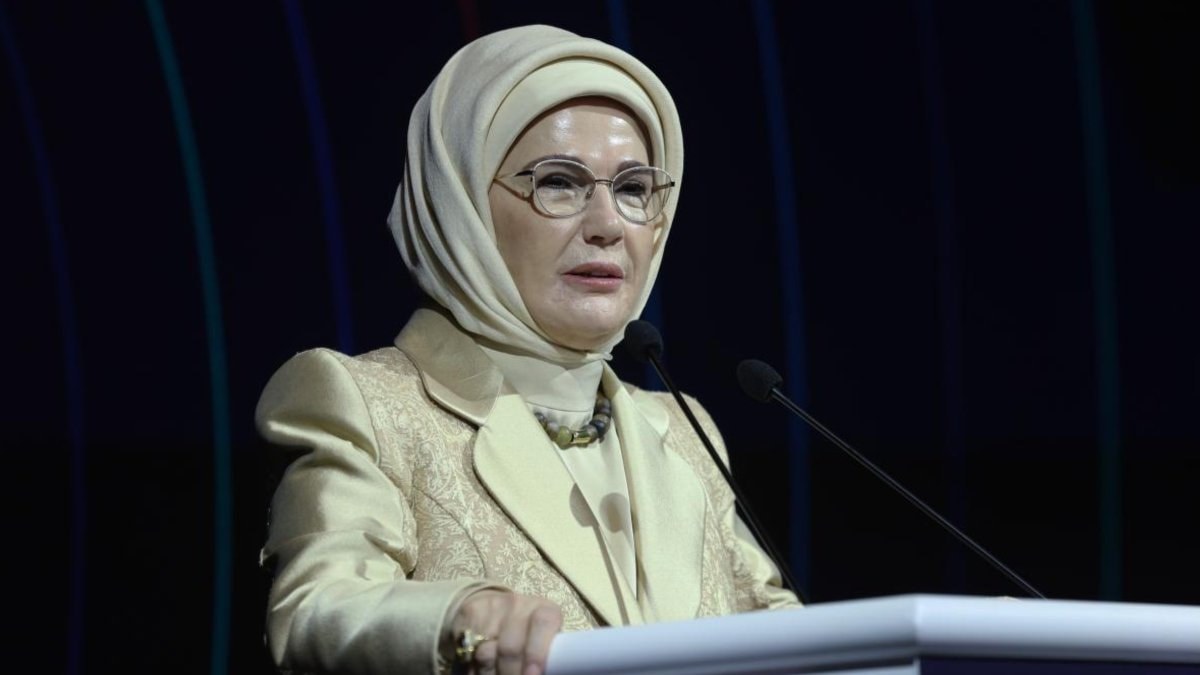 Emine Erdoğan'dan AK Parti'nin 25'inci yılına özel paylaşım