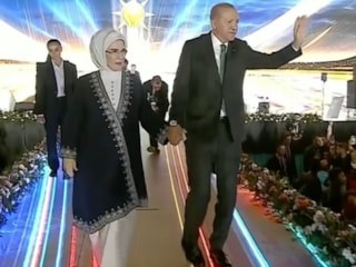 Cumhurbaşkanı Erdoğan 25'inci yıl kutlamaları için miting alanına geldi