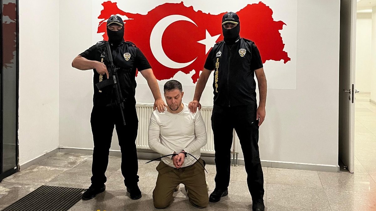 Türkiye'ye iade edilen Serkan Kurtuluş, İstanbul'a getirildi