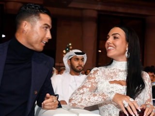 Cristiano Ronaldo, Georgina Rodriguez ile evlilik sözleşmesi imzaladı