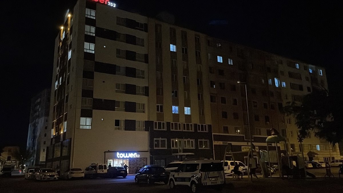 Kayseri'de rezidansta rahatsızlanan kişi öldü