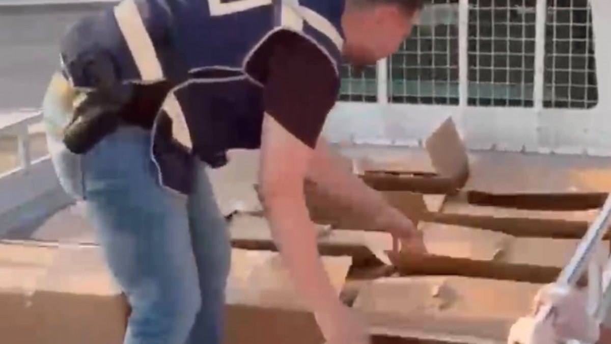 İzmir'deki uyuşturucu operasyonunda 25 milyon TL değerinde hap ele geçirildi