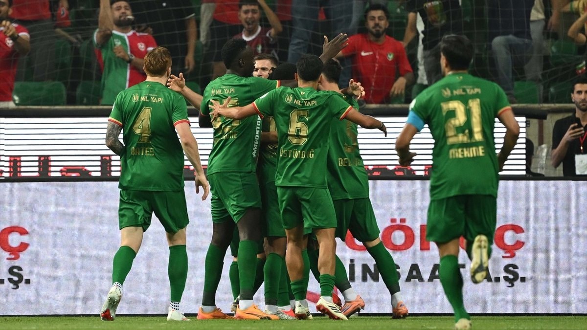 Amed Sportif Faaliyetler, Erzurumspor FK'yı mağlup etti