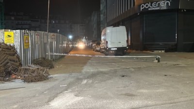 İstanbul Sultangazi'de inşaat alanında toprak kayması meydana geldi