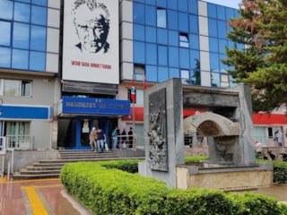 Menderes Belediyesi'ndeki seçimi AK Parti'nin adayı kazandı