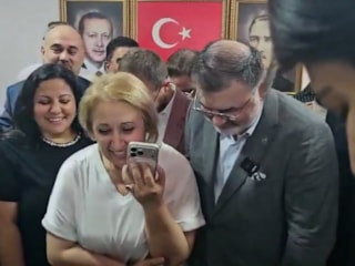 Cumhurbaşkanı Erdoğan'dan Menderes Belediye Başkanvekili seçilen Asuman Şen'e tebrik