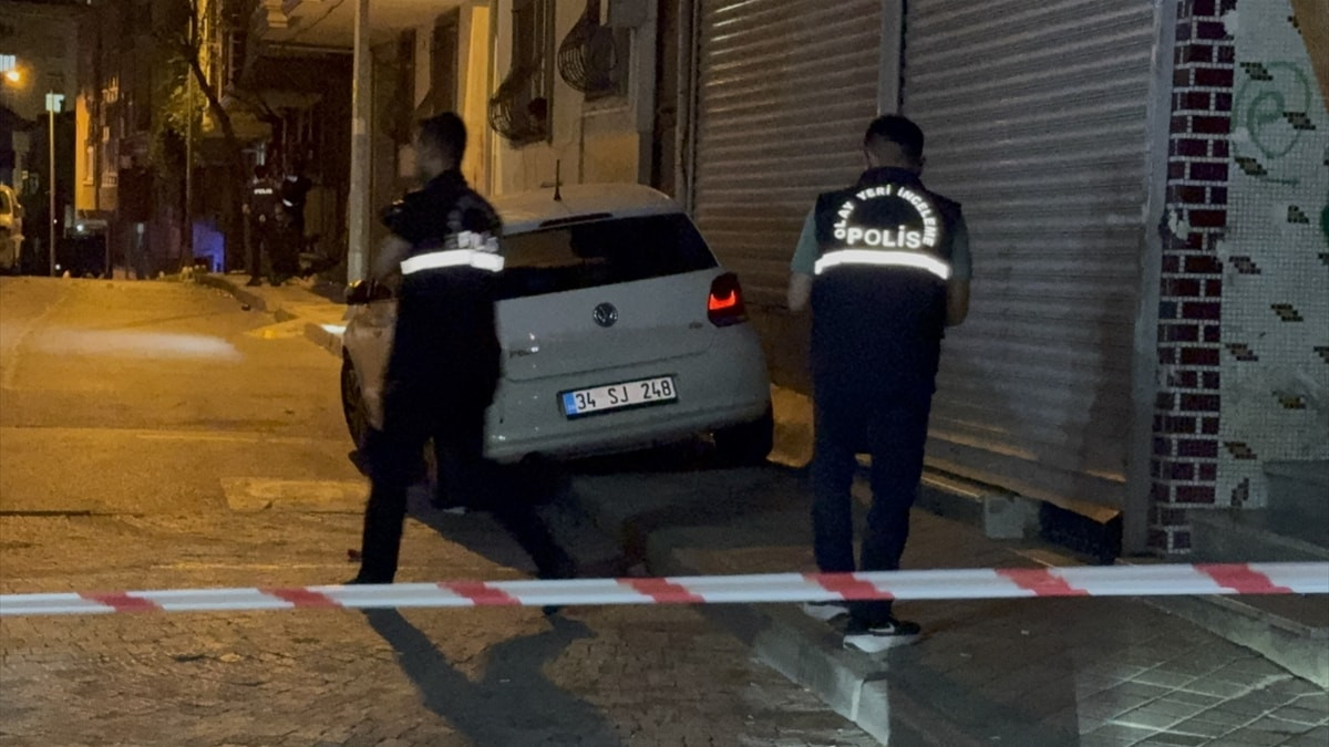 İstanbul Bağcılar'da komşular arasında silahlı kavga: 4 yaralı