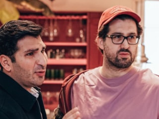 Oyuncu Doğu Demirkol, umreye gitti: Çılgıncasına tavaf