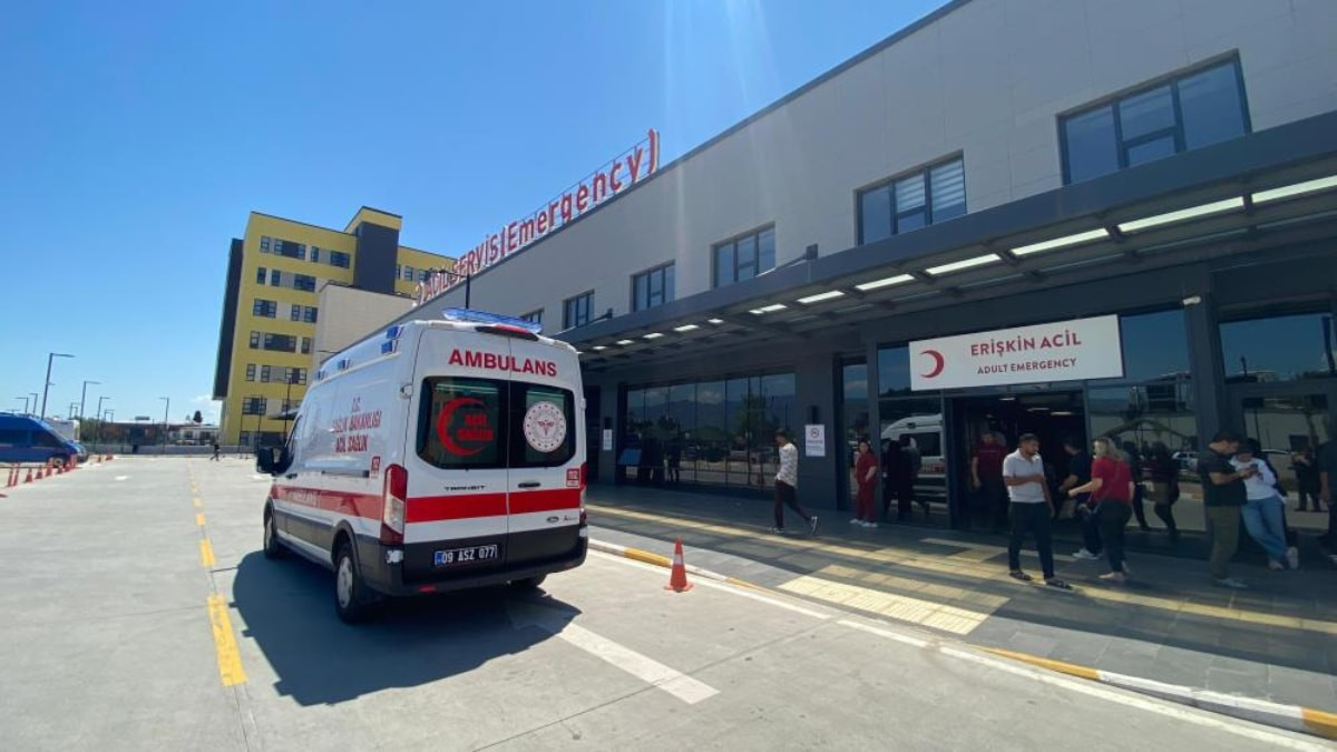 Aydın'da mendil ve su asatan yaşlı kadın, kazada öldü