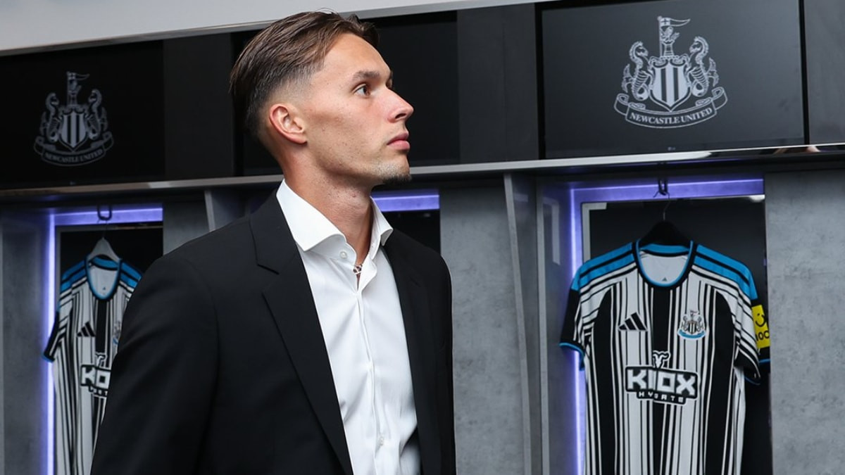 Newcastle United, Amar Dedic'i transfer etti