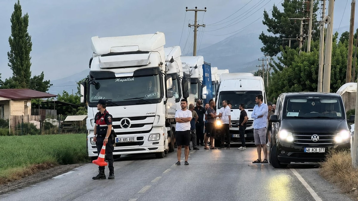 Muğla'da 58 yaşındaki adam yol kenarında ölü bulundu