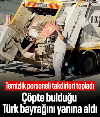 Şanlıurfa'da bir temizlik personeli, çöpten çıkardığı Türk bayrağın öpüp başına koydu