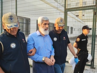 Furkan Vakfı'na operasyon: Alparslan Kuytul ve eşi gözaltında