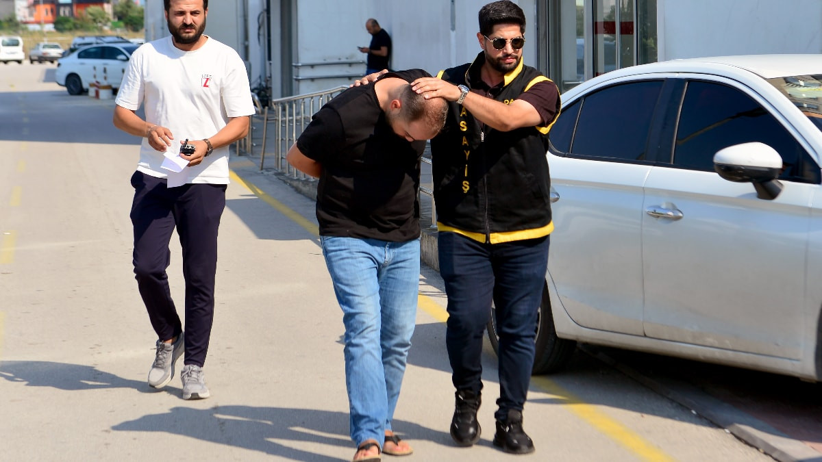 Adana'da parkta 'yan bakma' tartışması kanlı bitti