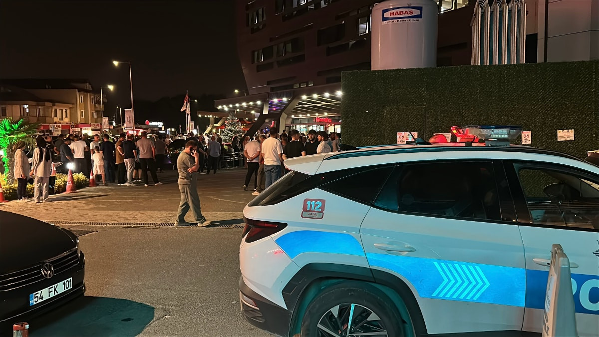 Sakarya'da üvey oğlu tarafından tabancayla vurulan baba öldü