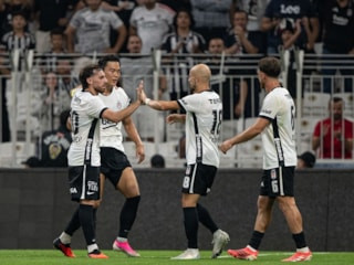 Beşiktaş ve Trabzonspor sahaya çıkıyor! UEFA Avrupa Ligi'nde play-off heyecanı