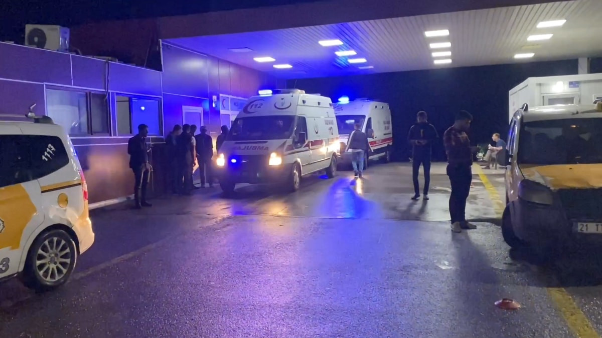 Diyarbakır'da restoranda silahlı kavga: 2 ölü