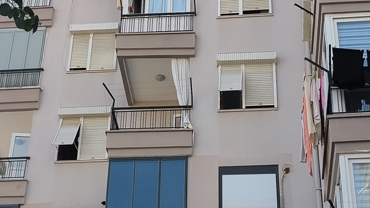 Antalya'da anne ile kızının farklı odalarda cansız bedenleri bulundu