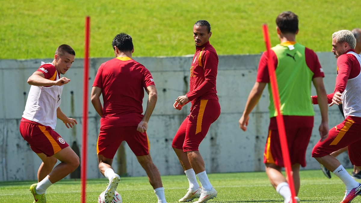 Galatasaray kafilesi, Erzurum'a geldi