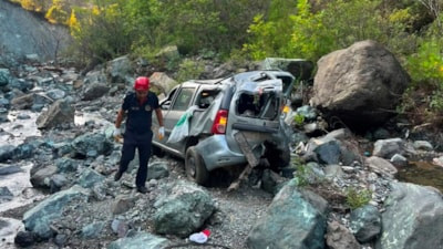 Osmaniye'de otomobil uçuruma yuvarlandı: 1 ölü 1 yaralı
