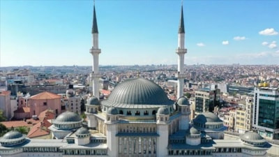 21 Ağustos 2026 Cuma namazı saat kaçta? İstanbul, Ankara, İzmir ezan saatleri...