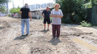 Adana'da belediye isyanı: Bakımsız yollar ve kötü koku vatandaşları sokağa döktü