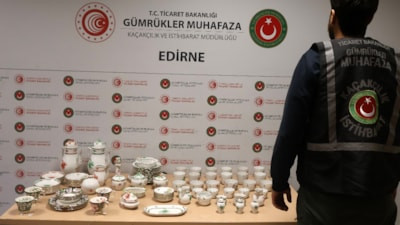 Ticaret Bakanlığı'ndan 7 ayda 71,9 milyar liralık kaçakçılık operasyonu