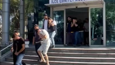 Manisa'da suç örgütüne operasyonda 300 milyon liralık para trafiğinin şüphelileri adliyeye sevk edildi