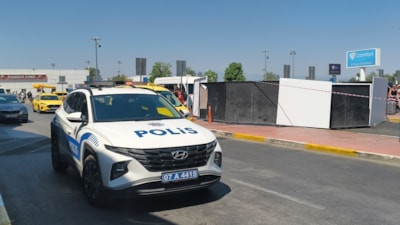 Antalya'da emekli polis memuru sevgilisini tabancayla vurarak öldürdü