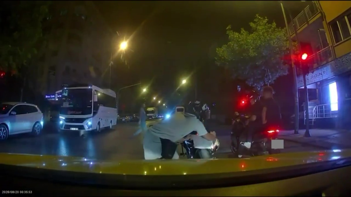 Denizli'de kırmızı ışıkta beklememek için plakasını kapattı, 145 bin lira ceza yedi