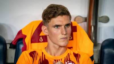 Galatasaray açıkladı: Elias Jelert resmen kiralandı