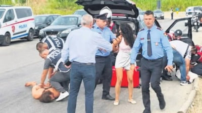 Arnavutluk'ta cinayet zanlısını bagajda taşıyan 2 Türk gözaltında