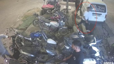 Kahramanmaraş'ta arkadaşına selam vermek için girdiği işyerinde tamir kanalına düştü