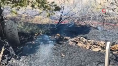 Konya'da anız yangını evlerin sınırına ulaşmadan söndürüldü