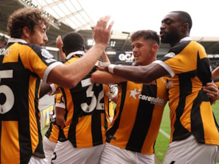 Hull City, Premier Lig'de ilk maçında Manchester United'ı devirdi