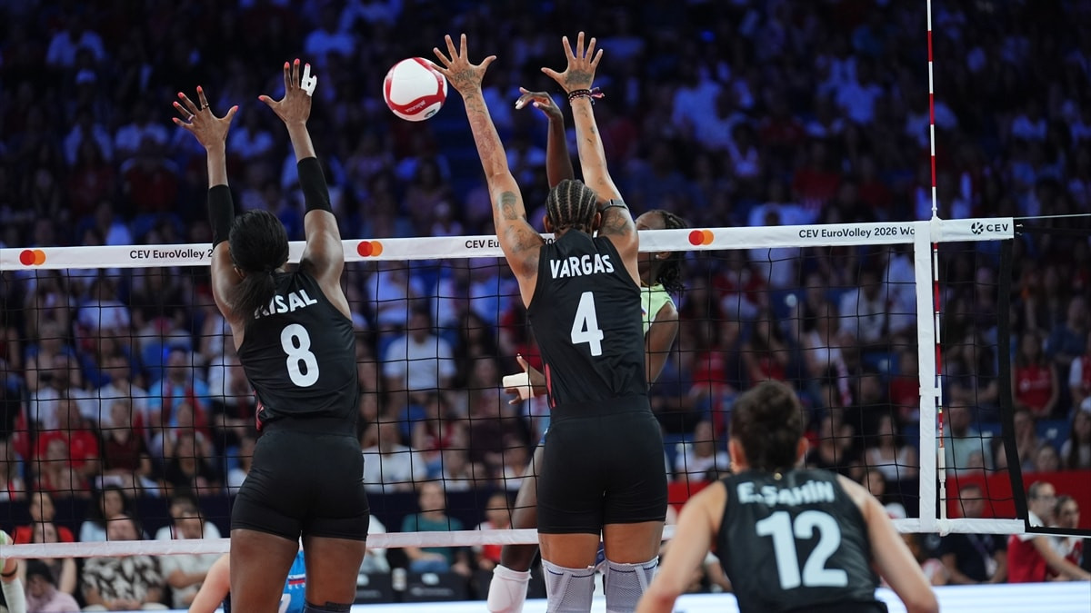 A Milli Kadın Voleybol Takımı, Slovenya'ya şans tanımadı