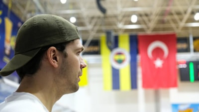 Dallas Mavericks'e transfer olan Tarık Biberovic, Fenerbahçe'ye veda etti
