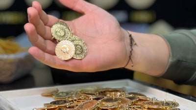 Altında yükselişin ardından kâr satışları başladı