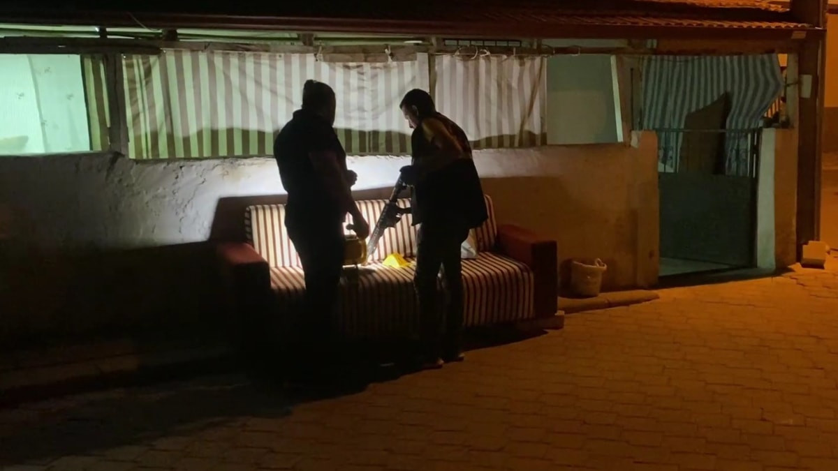 Denizli'de kurşunlanan evde bulunan küçük çocuk elinden yaralandı