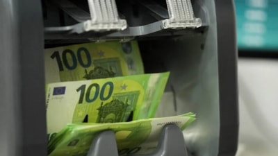 AB, 2023'ten bu yana ilk kez ikinci çeyrekte ticaret açığı verdi