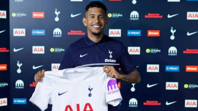 Tottenham, Savinho'yu transfer etti