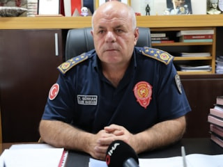 Aydın'da 8 milyon TL'lik elektrikli otomobil yandı, itfaiyeci şaşırdı kaldı: İlk defa başımıza geldi
