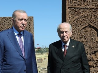 Cumhurbaşkanı Erdoğan ve Devlet Bahçeli Ahlat Selçuklu Kabristanı'nda