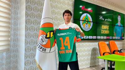 Fenerbahçe'den ayrıldı! Alanyaspor, Emre Demir ile sözleşme imzaladı