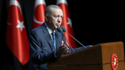 Cumhurbaşkanı Erdoğan: Türkiye'yi terörden kurtararak şehitlerimize borcumuzu ödeyelim