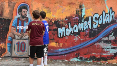 Trabzon’da Muhammed Salah sevgisi duvara taşındı